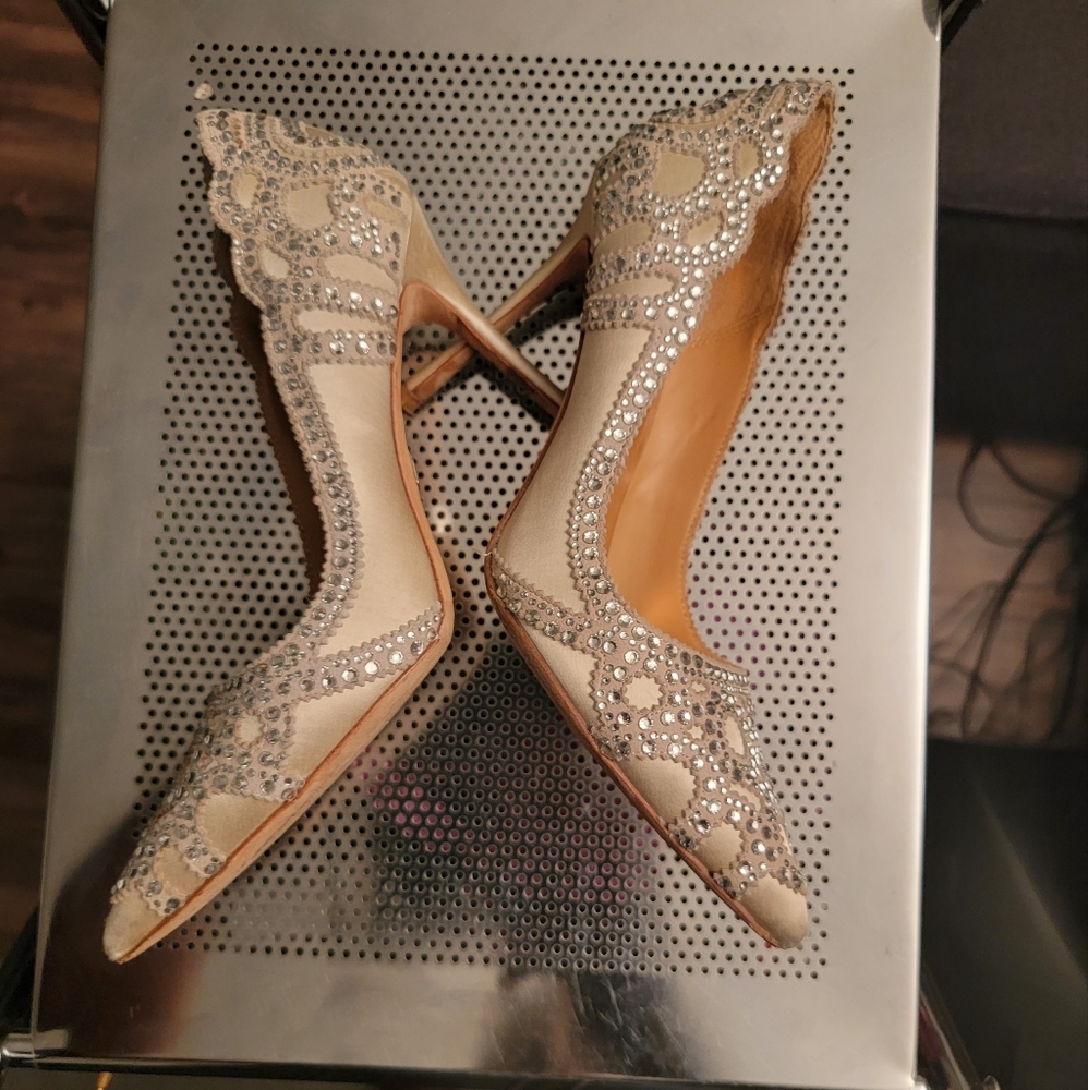 Badgley Mischka Kiara Embellished pointed Toe heels - Picture 5 of 12